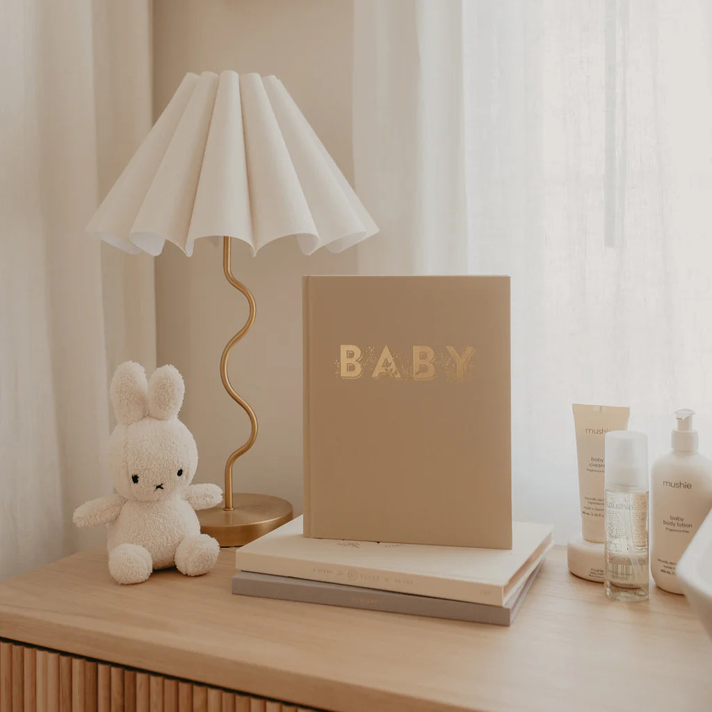 Baby Book - Biscuit