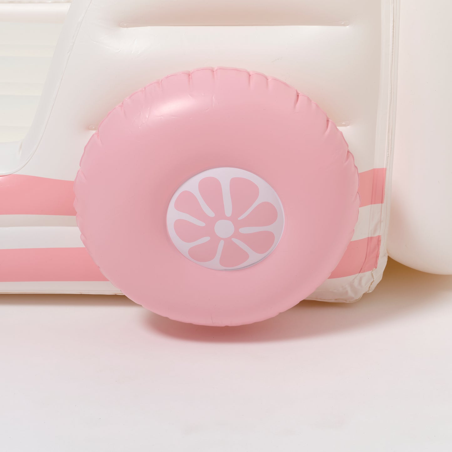 SUNNYLiFE Kids Sleepover Bed | Summer Van Candy