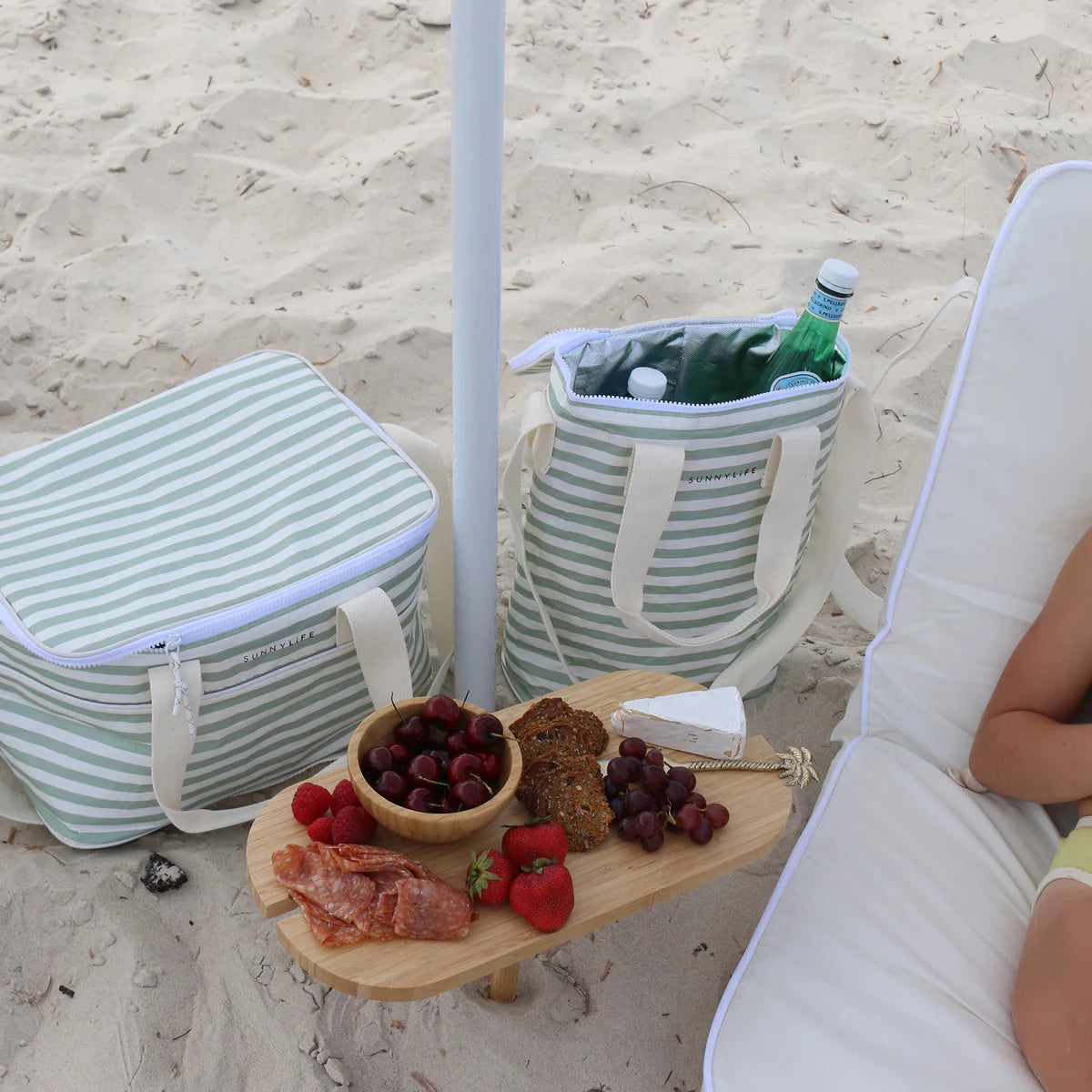 SUNNYLiFE Light Cooler Drinks Bag | Sea Sage Stripe