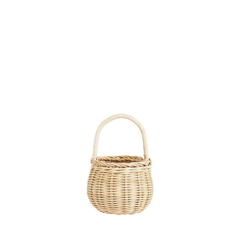 Rattan Berry Basket Straw