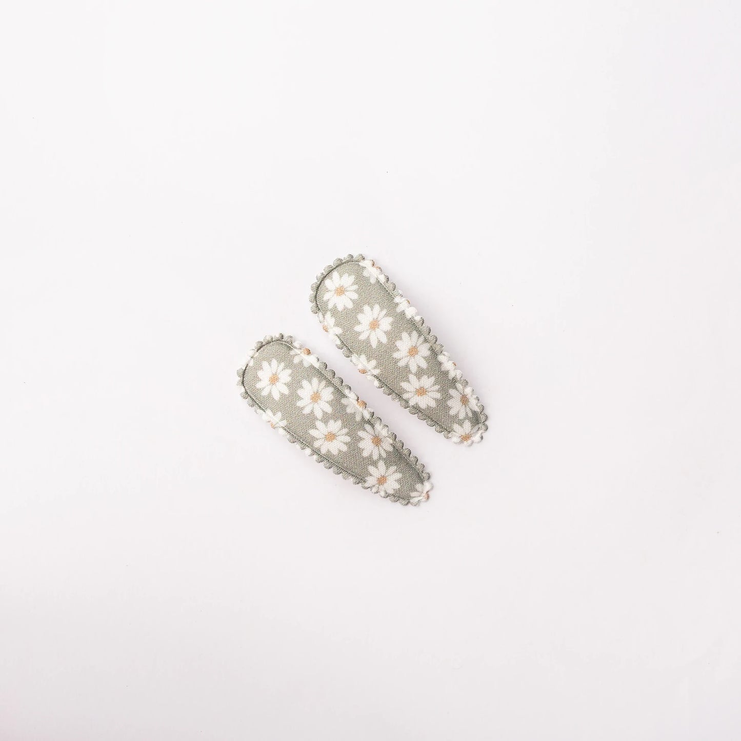 Agatha Daisy 'Khaki' Clip Set