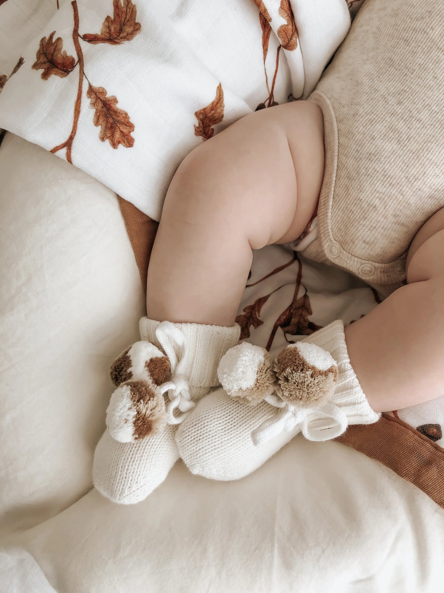 Pom Pom Baby Booties - Ivory