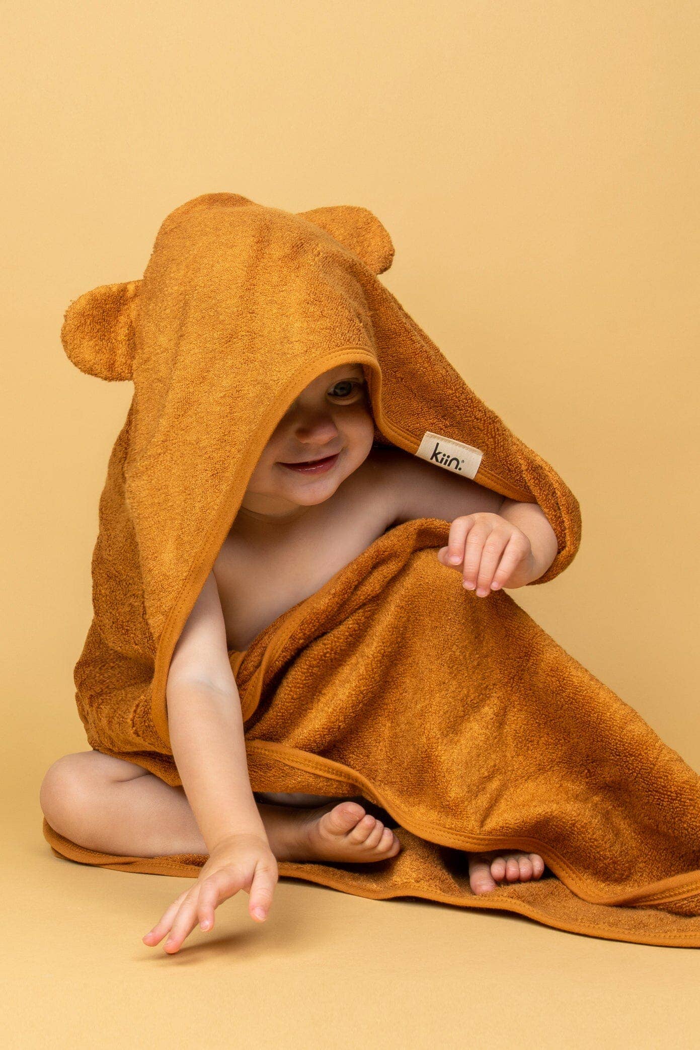 Hooded Towel: Buttercup