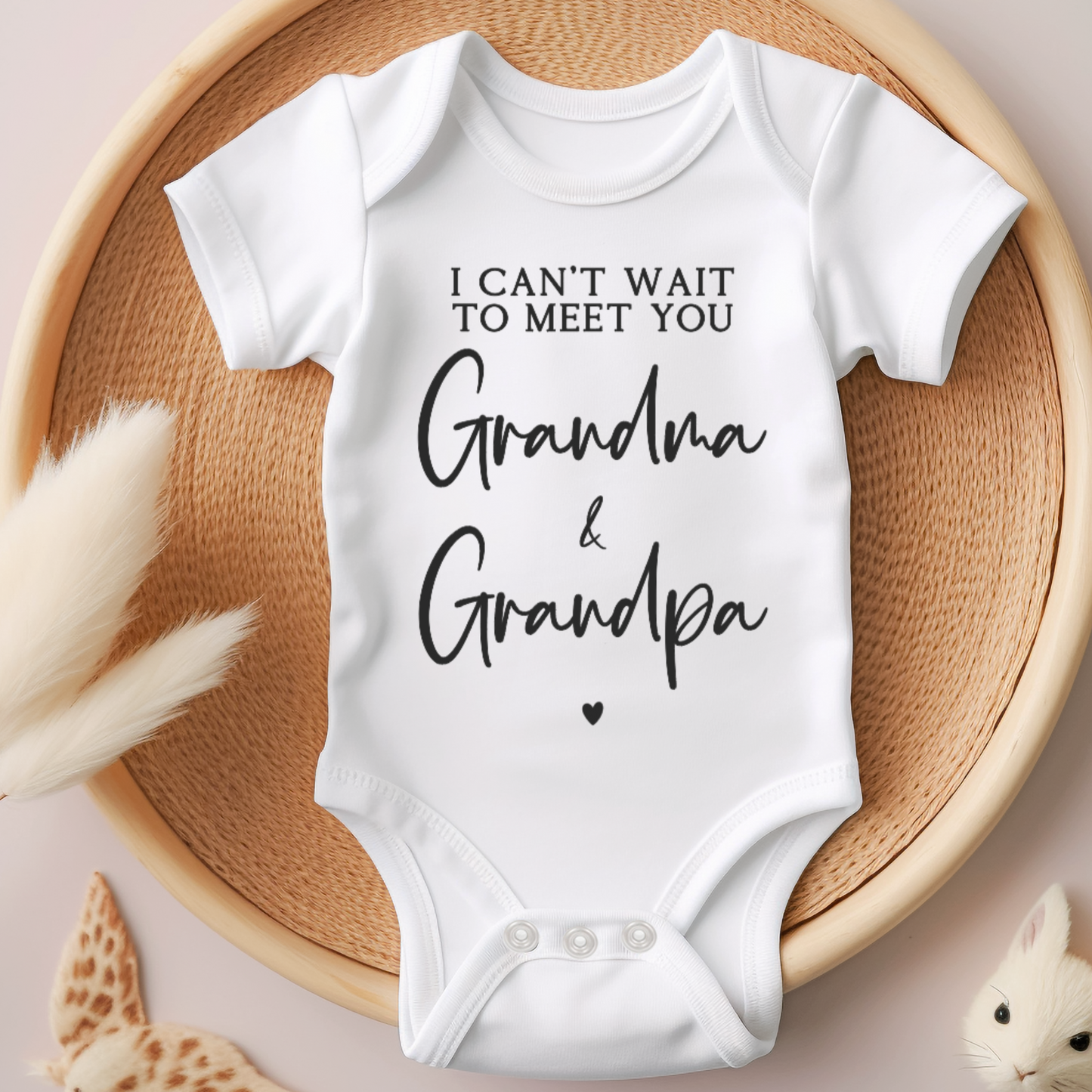 Baby Announcement Onesie 'I can't wait to meet you...'