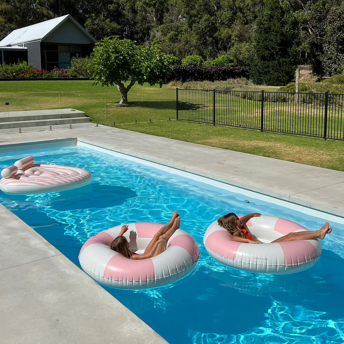 SUNNYLiFE Luxe Pool Ring | Stole My Heart