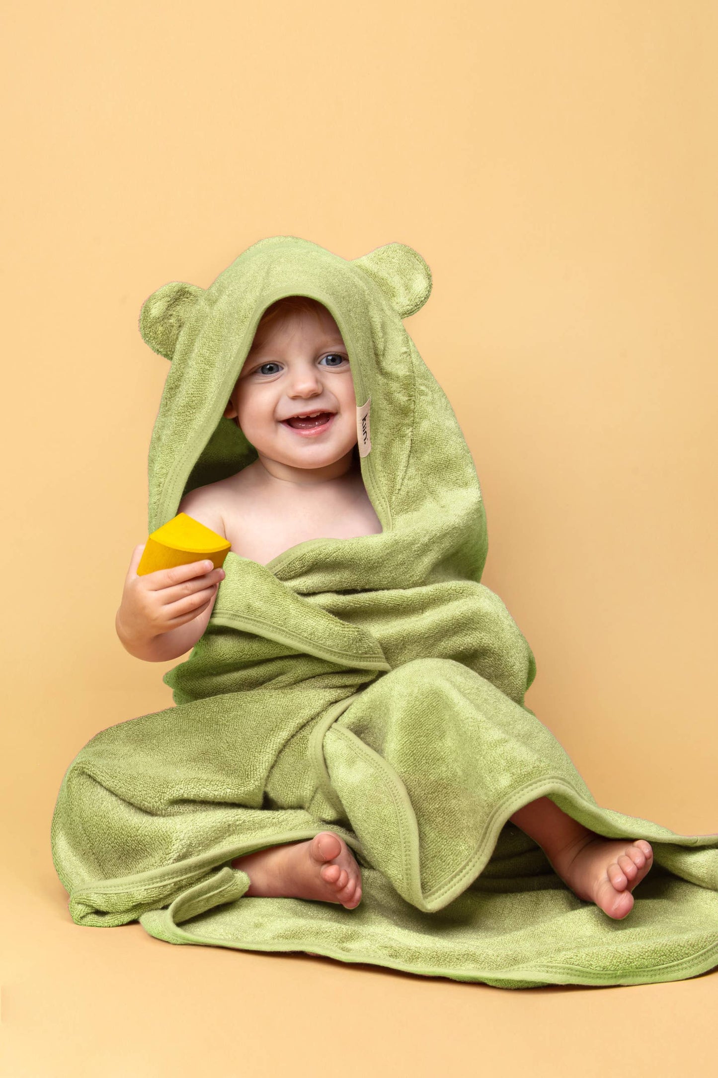 Hooded Towel: Buttercup