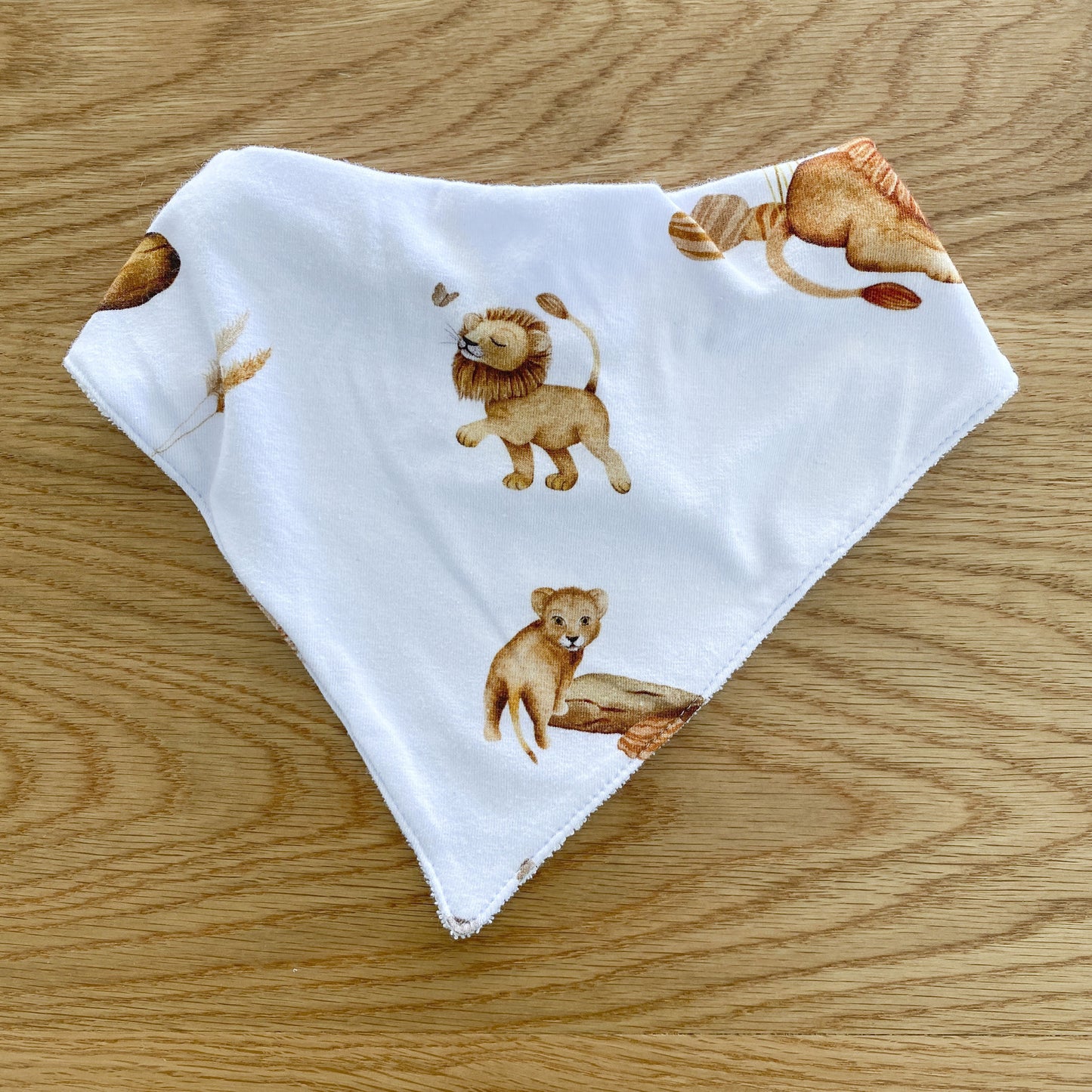 Lion Dribble Bib